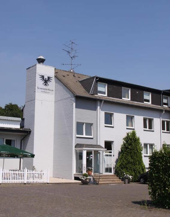 Hotel Schwarzer Adler Moers Kültér fotó